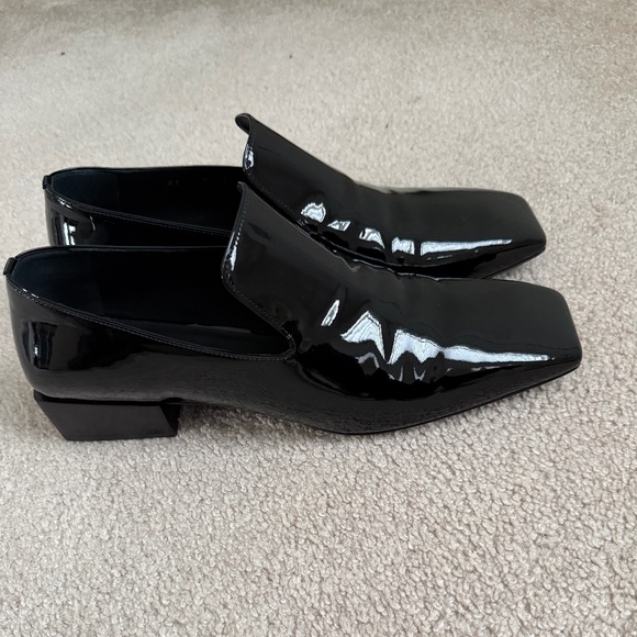 Ferragamo Carmelita Loafers - Picture 1 of 5